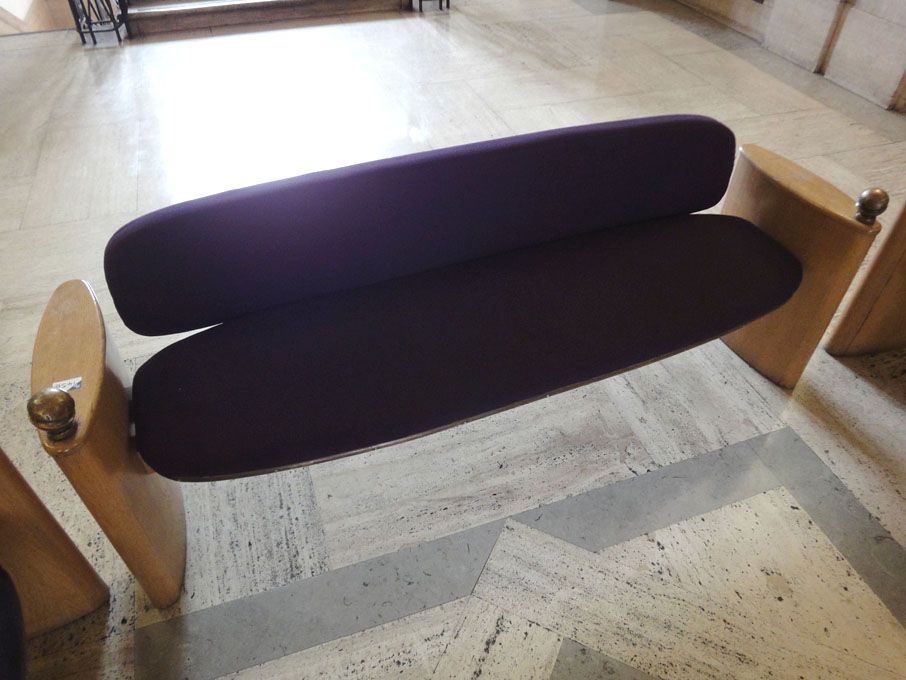 Light oak upholstered art deco seat incorporating...
