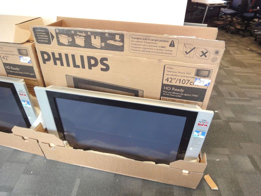 Philips 42PF5521D/10 42" plasma colour TV with int...