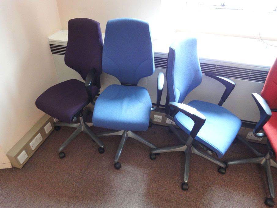 3x Giroflex purple / blue upholstered technical ch...