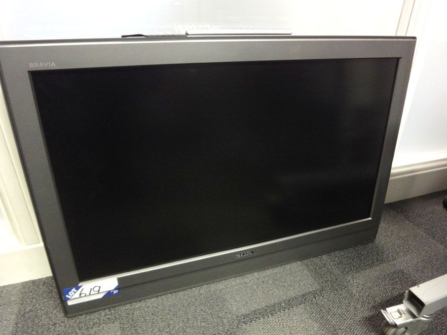 Sony KDL-32P3020 LCD colour TV