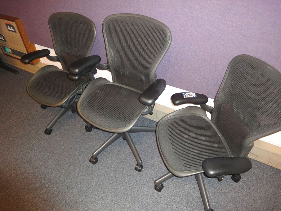 3x Herman Miller black swivel technical chairs, ba...