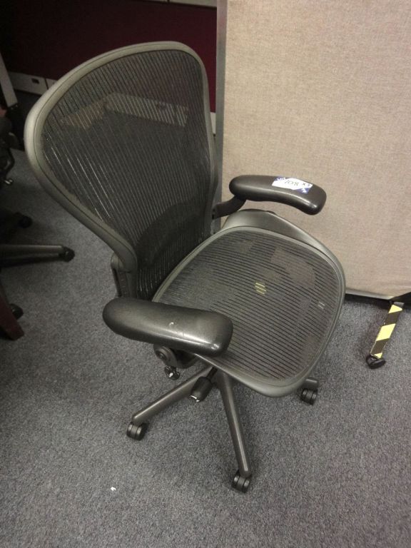 3x Herman Miller black swivel technical chairs, ba...