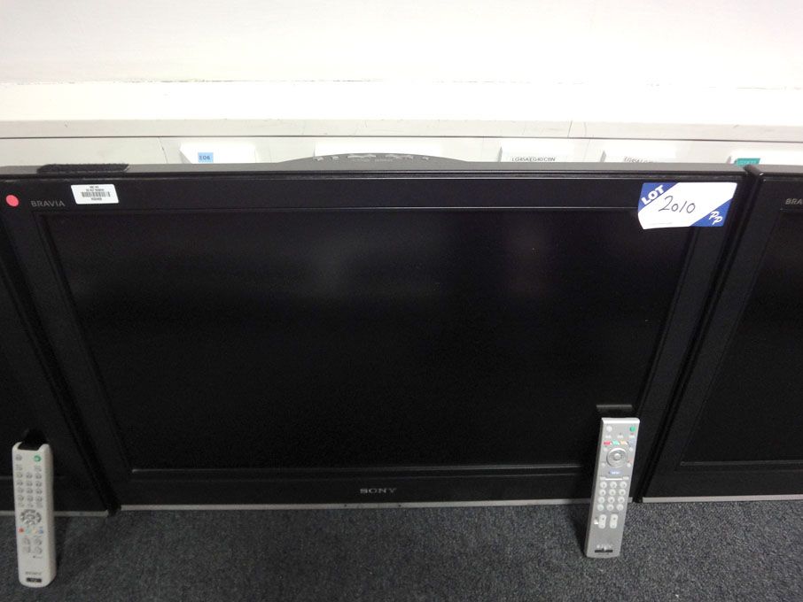 Sony KDL-32S3000 colour LCD TV
