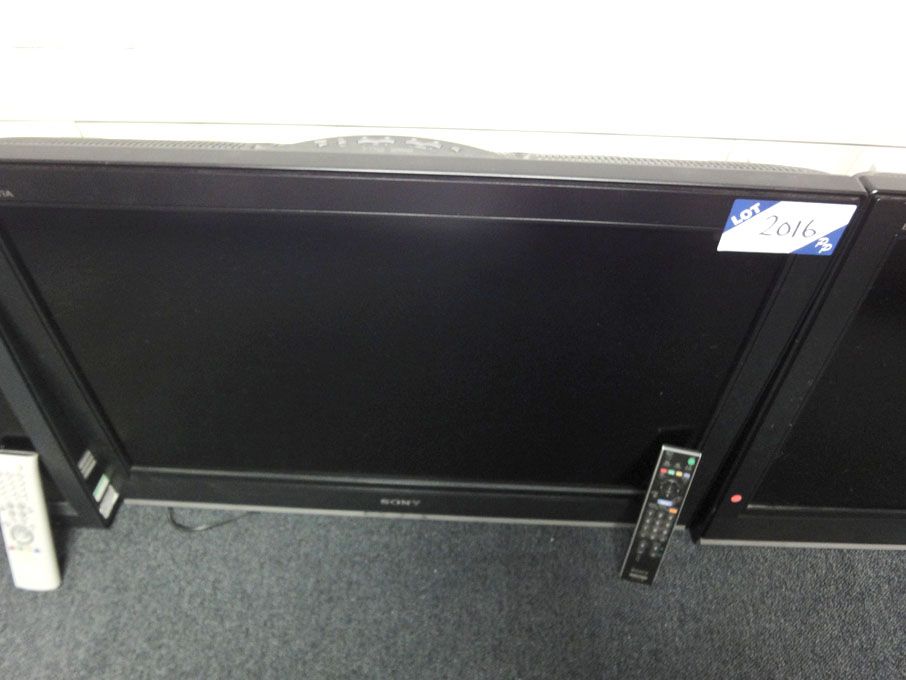 Sony KDL-32S3000 colour LCD TV