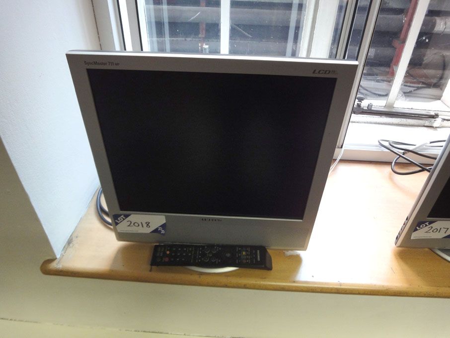 Samsung 711MPS colour display unit