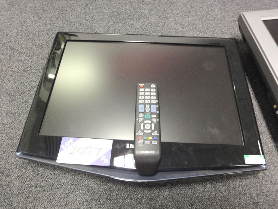 Samsung LE19R71B colour LCD TV