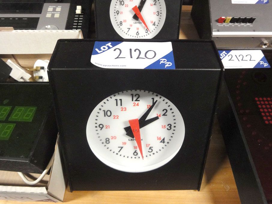 Leitch table top analogue pulse clock (Please Note...