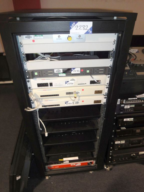 Mobile rack type storage cabinet