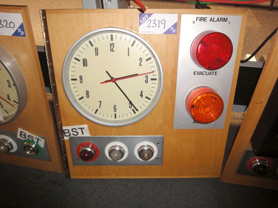 Vortex analogue pulse clock & 'on air' lights (Ple...
