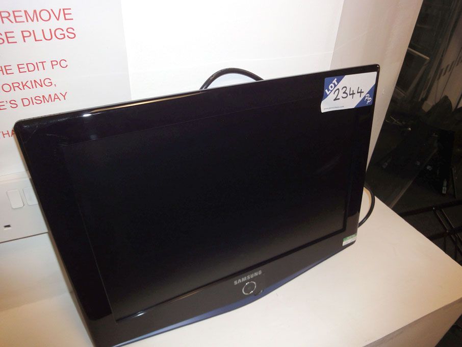 Samsung LE19R71B colour LCD TV