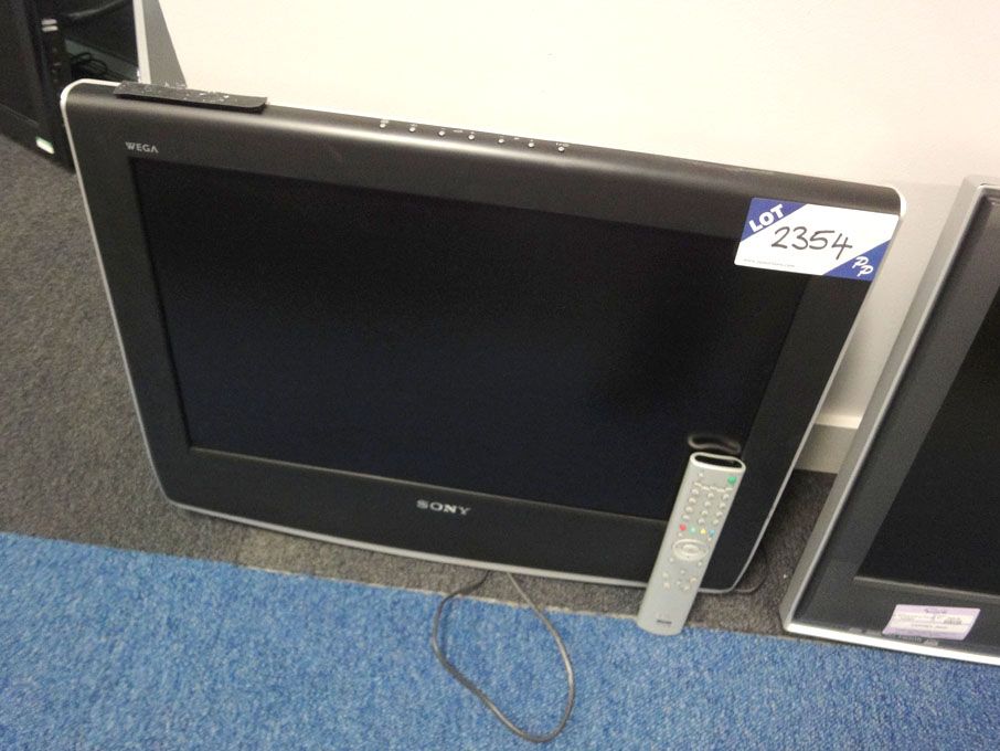Sony KLV-23HR3 colour LCD TV