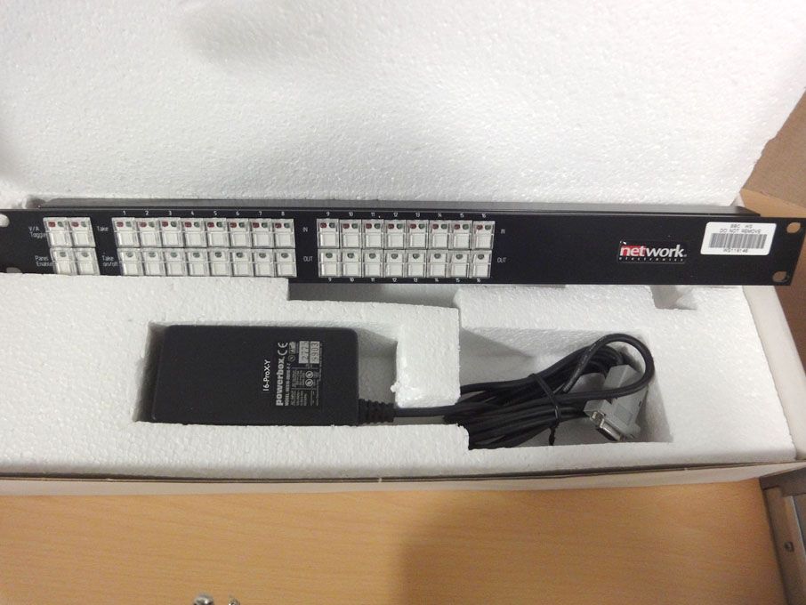 Network Electronics 16 port CD / mini disc router