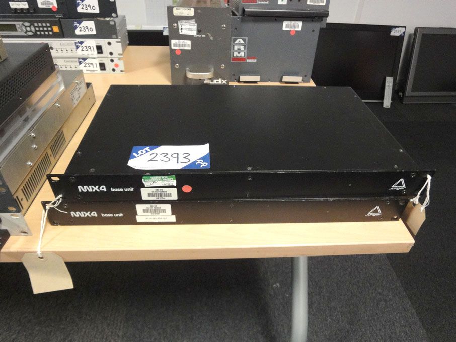 2x Junger MIX4 base units