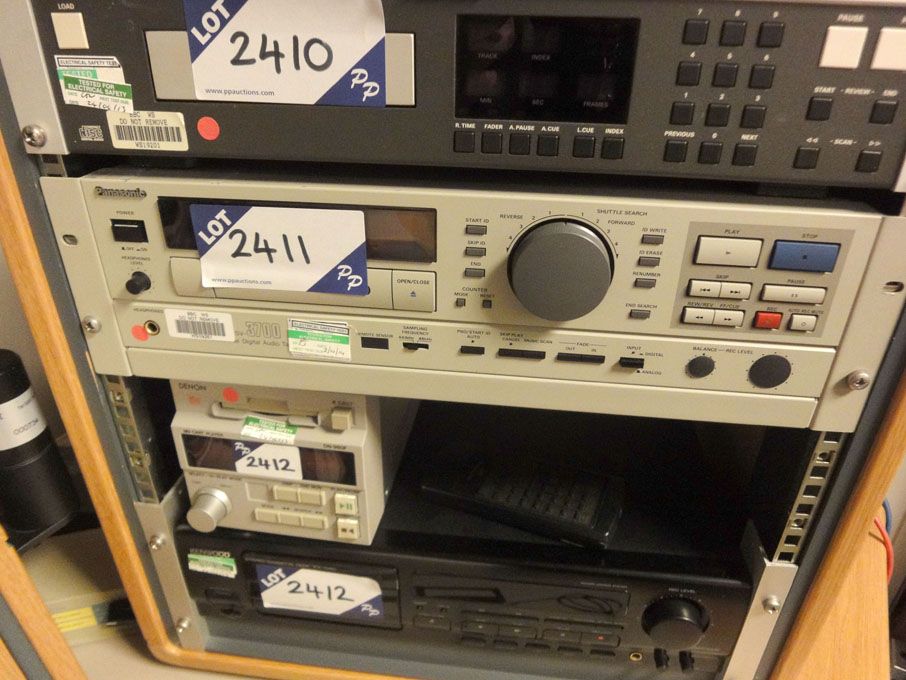 Panasonic SV-3700 professional digital tape record...