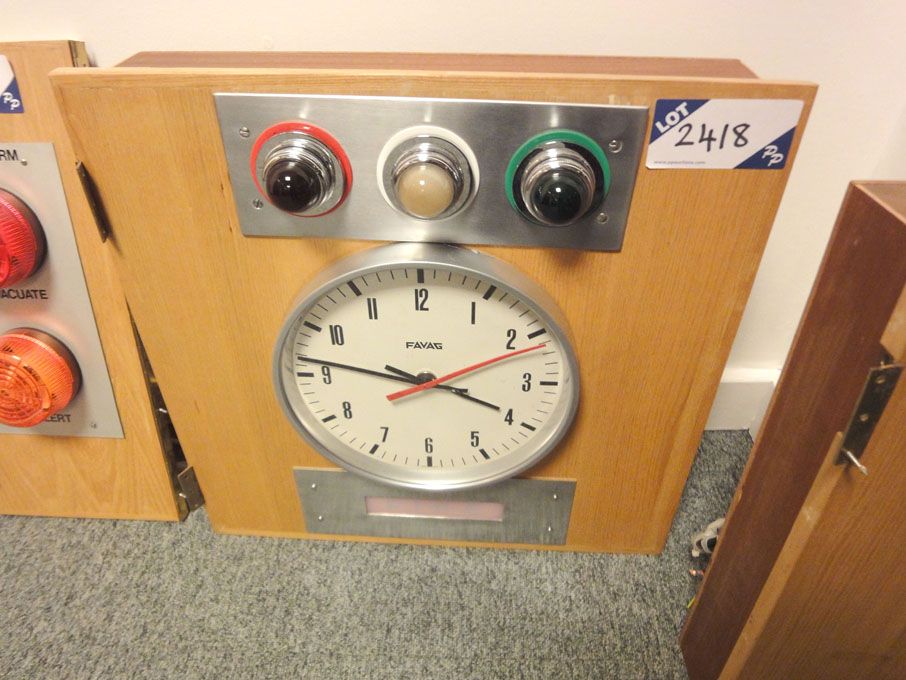 Favag analogue pulse clock & 'on air' lights (Plea...