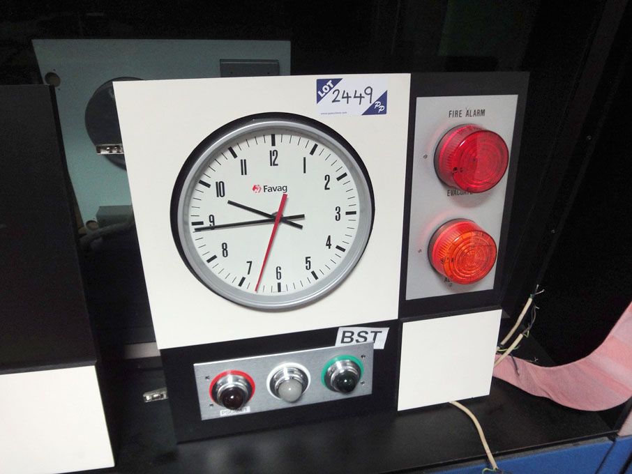 Favag analogue pulse clock & 'on air' lights (Plea...