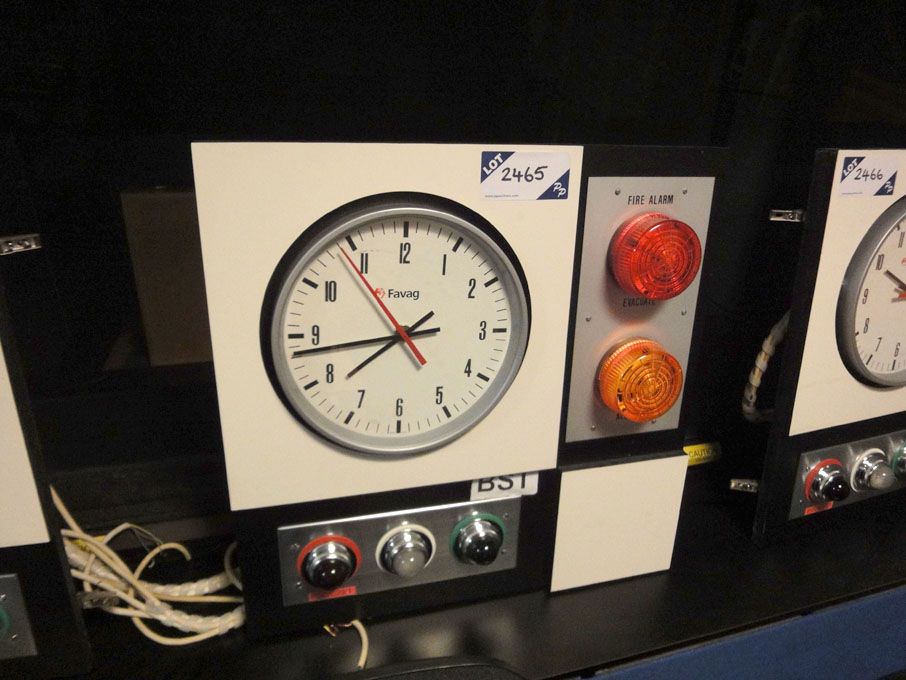 Favag analogue pulse clock & 'on air' lights (Plea...