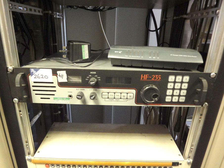 HF 235 communications receiver
