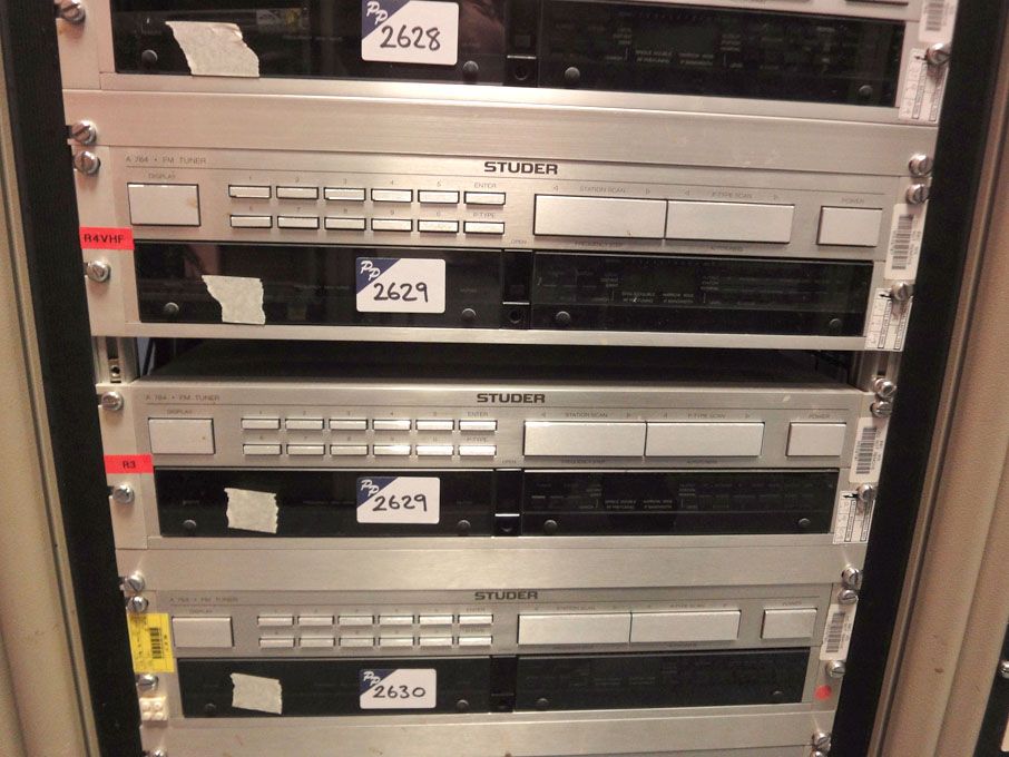 2x Studer A764 FM tuners