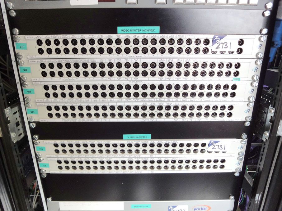 6x dB 24 way 'U' link patch panels