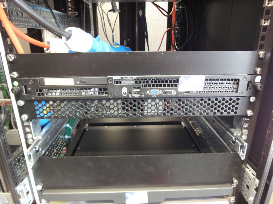 Dell PowerEdge 850 Intel Pentium 4 HT rack type se...