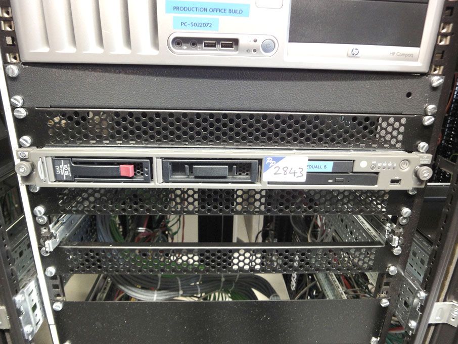 2x HP ProLiant DL320 Intel Pentium 4HT rack type s...