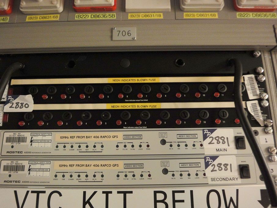 2x Rostec ASD8S reference generators