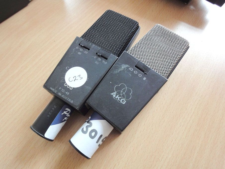2x AKG 002 recording microphones