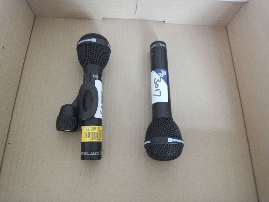 2x Beyer Dynamic M88TG microphones