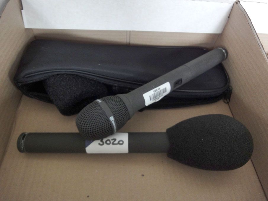 2x Beyer Dynamic MCE58 microphones
