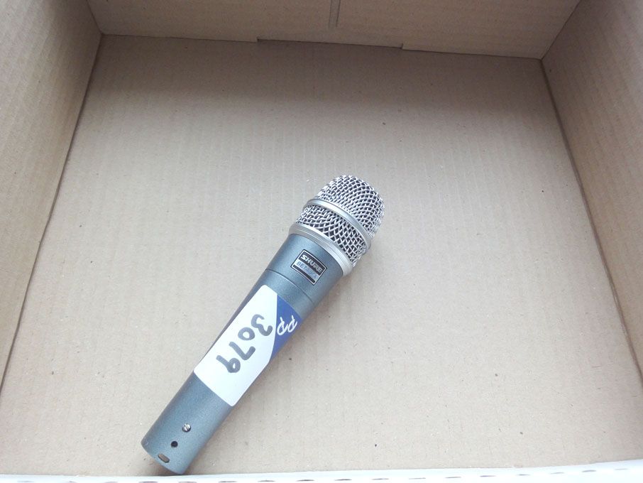 Shure Beta 57A microphone