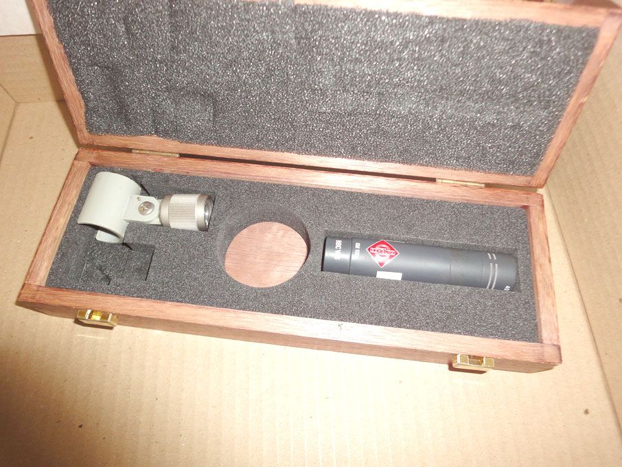 Neumann KM100 microphone in case