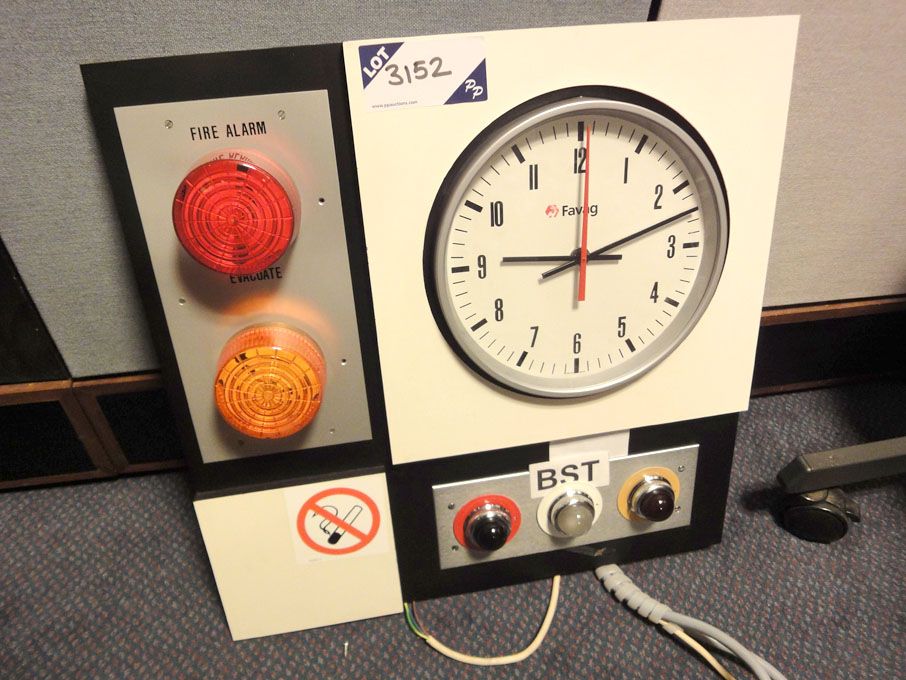 Favag analogue pulse clock & 'on air' lights (Plea...