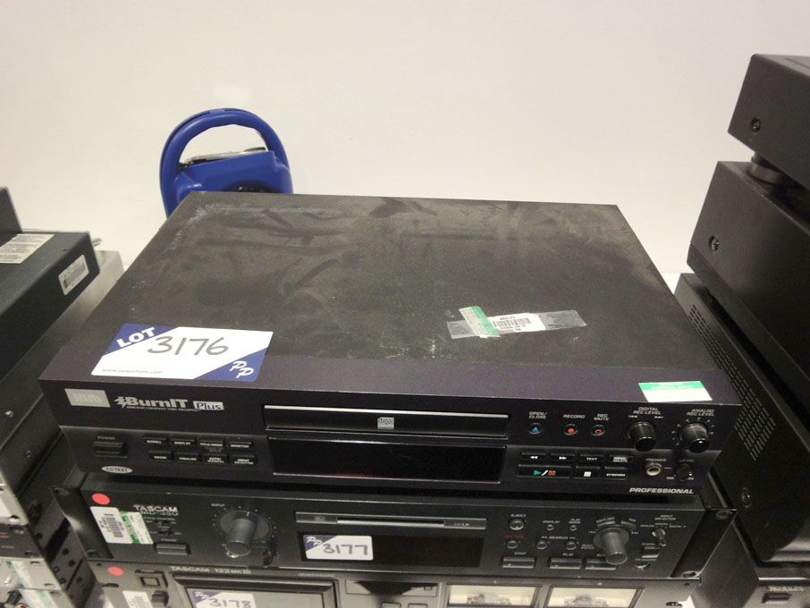 HHB CDR-830 plus CD recorder