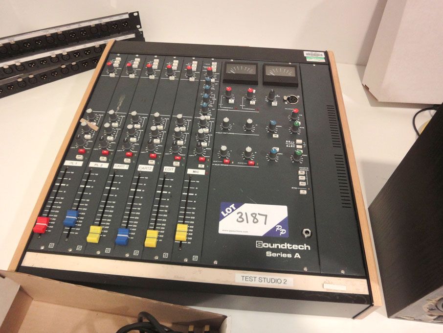 Soundtech Series A 6 channel stereo mixer