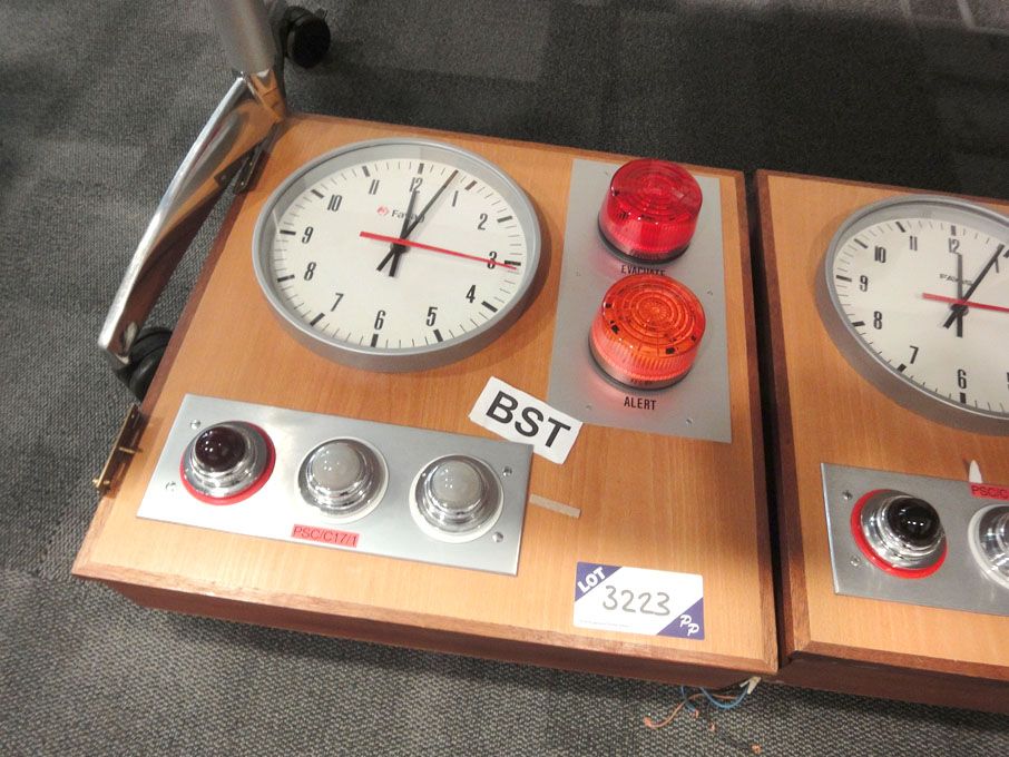 Favag analogue pulse clock & 'on air' lights (Plea...