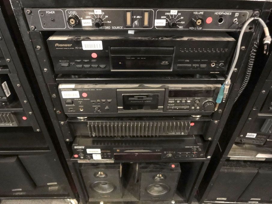 Mobile music rack with contents inc: Pioneer PD-20...