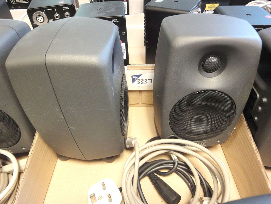 2x Genelec 8020A bi-amplified monitoring system sp...