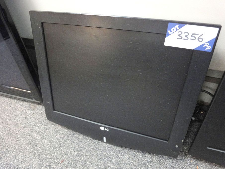 LG 20LC1RB colour LCD TV