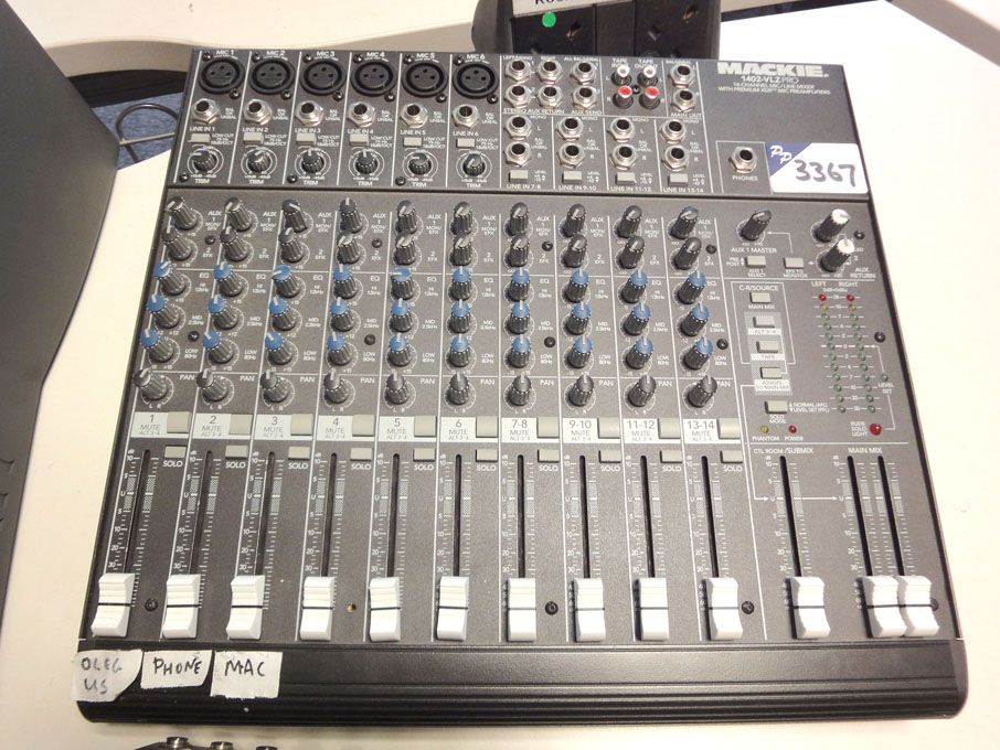 Mackie 1402-VLZ pro 14 channel mic / line mixer wi...