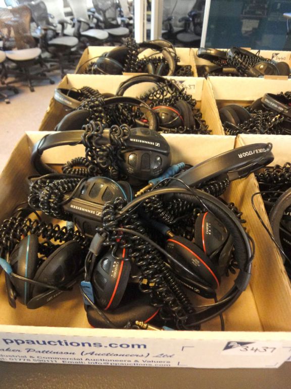 10x Sennheiser HD480 stereo headphones