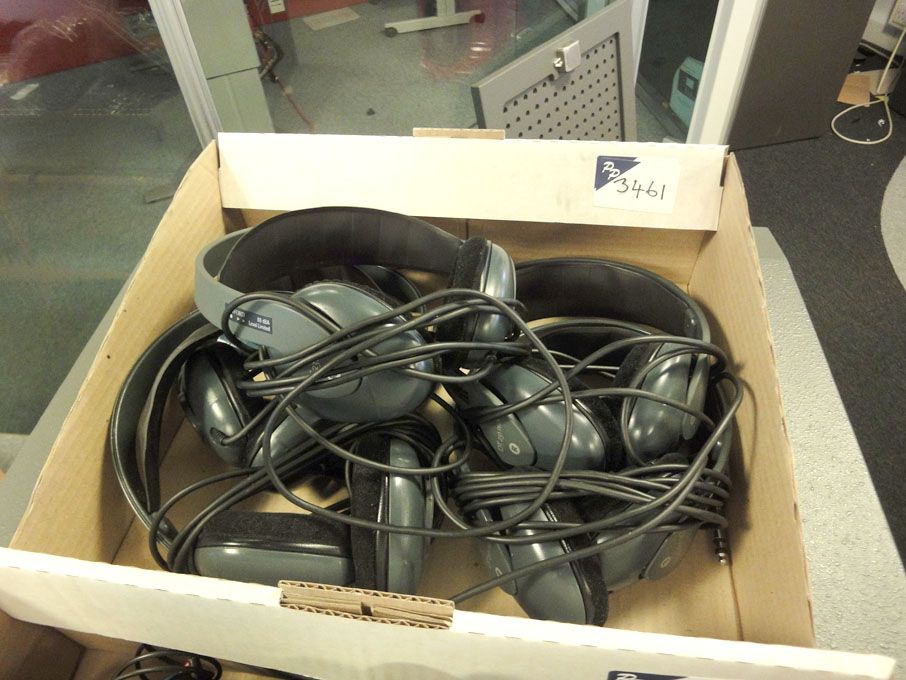 5x Beyer Dynamic DT231 Pro stereo headphones
