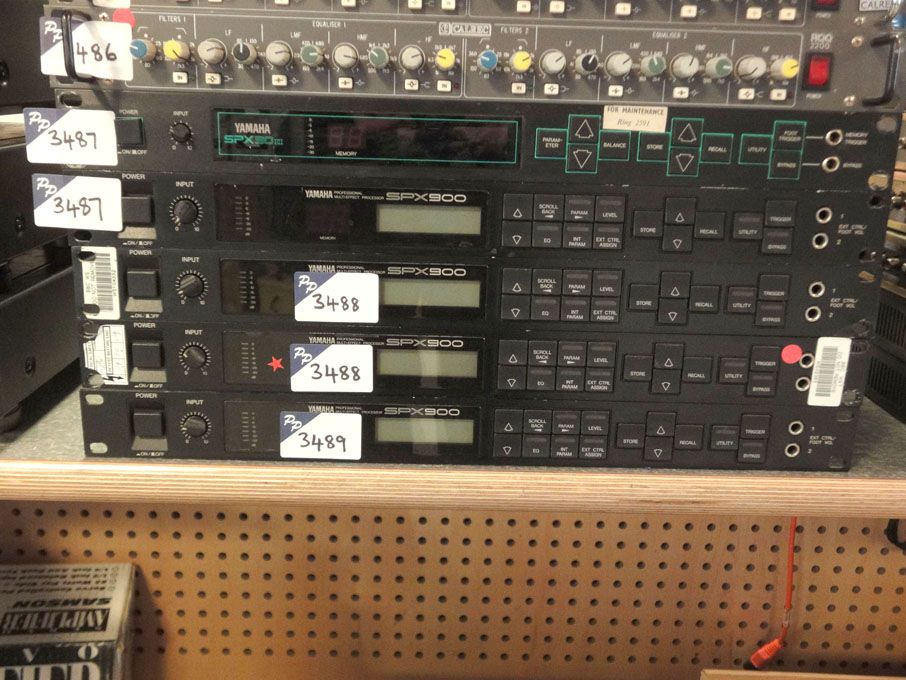 Yamaha SPX900 professional multi effect processor