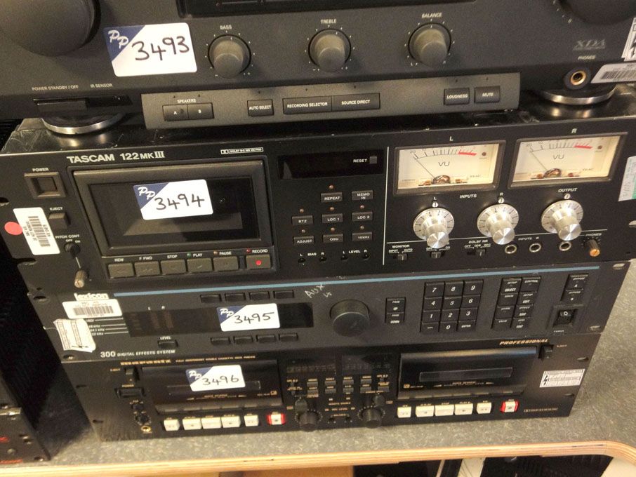 AMEND: Should Read 'Tascam 122 MKIII stereo casset...