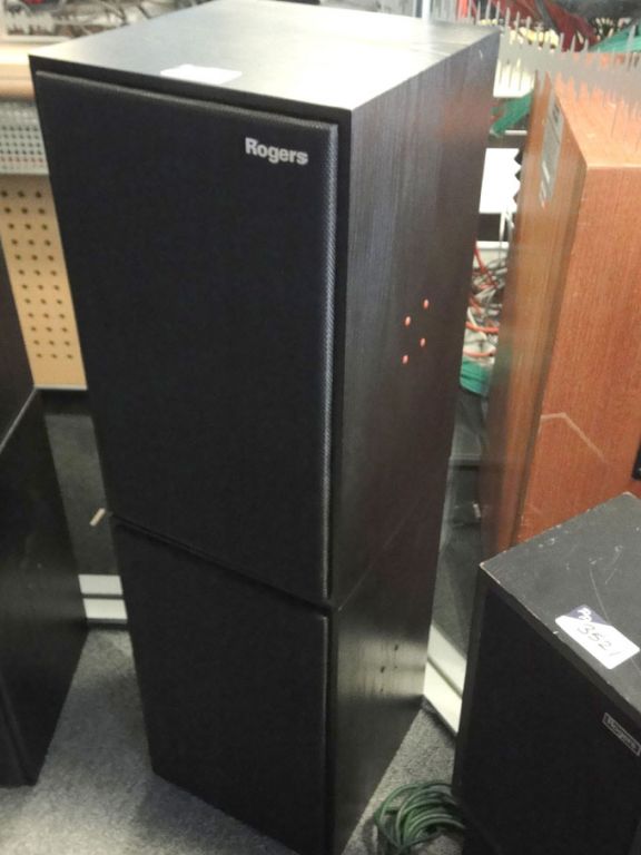 2x Rogers LS5/9 monitor loud speakers