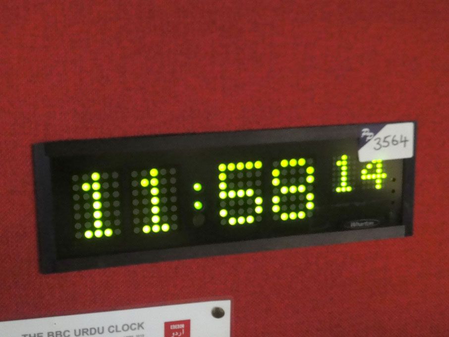 Wharton digital pulse clock & 'on air' lights (Ple...