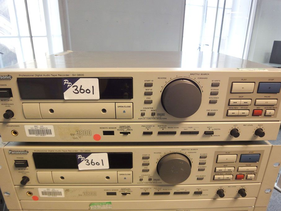 2x Panasonic SV-3800 professional digital audio ta...