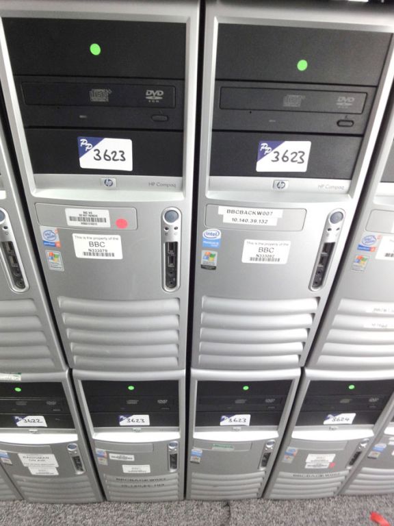 4x HP Compaq Intel Pentium D & Pentium 4 PC base u...
