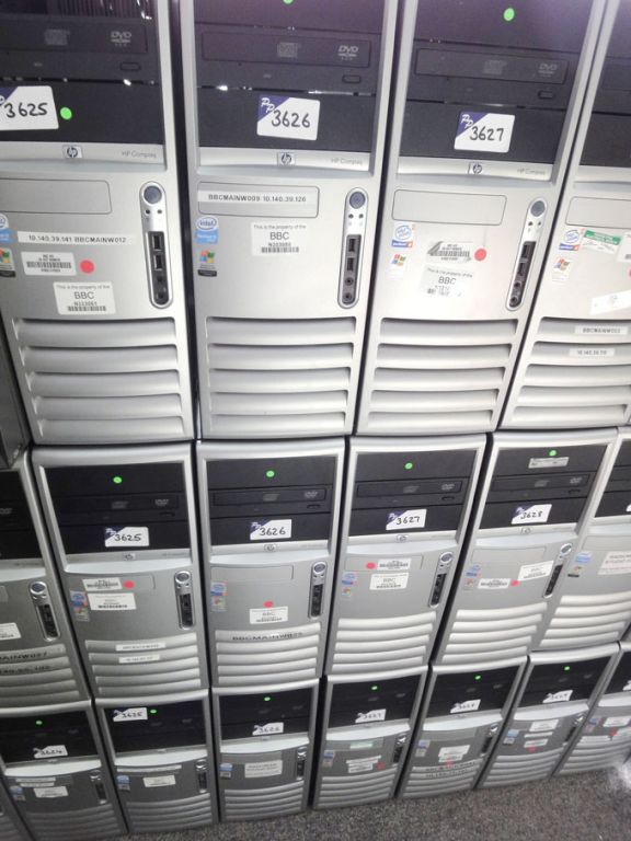 4x HP Compaq Intel Pentium D & Pentium 4 PC base u...