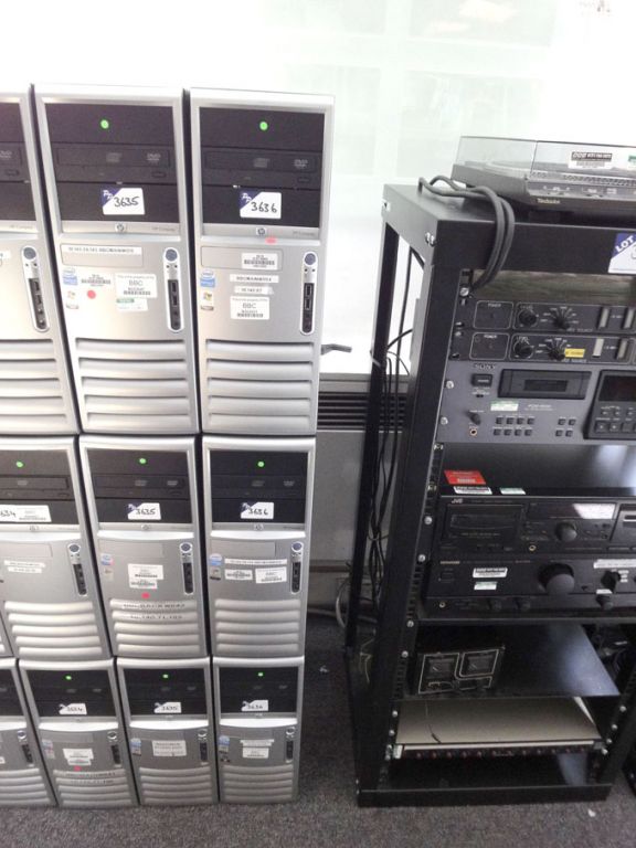 3x HP Compaq Intel Pentium D PC base units (no sof...